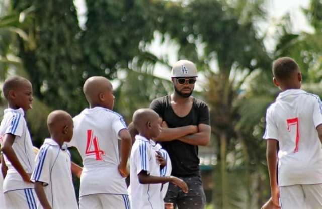 doorfansvoorfans.org/201...