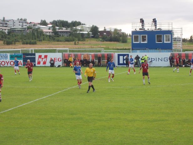 “Dat vader-zoon-onderonsje ben ik nooit vergeten: de IJslandse passage van Jean-Paul Colonval door de ogen van ex-Víkingur-speler Adalsteinn&nbsp;Adalsteinsson