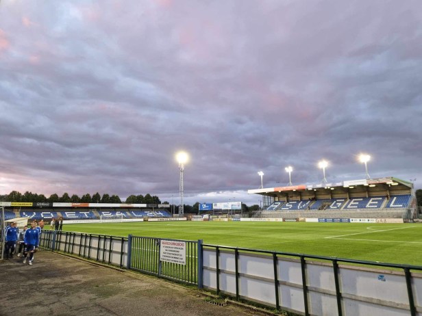 De Groundhopper: De Leunen (ASV Geel – KFC Turnhout; derby van de niet zo stille&nbsp;Kempen)